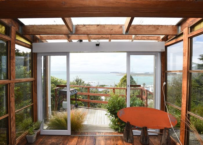 Free property data for 51 Walker Street, Bluff homes.co.nz