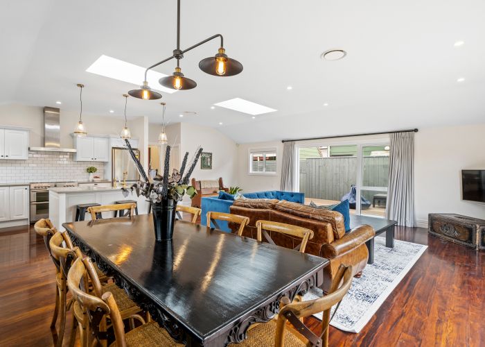  at 12 Queen Street, Petone, Lower Hutt
