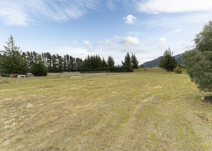  at 6 Moonraker Place, LAKE HAWEA