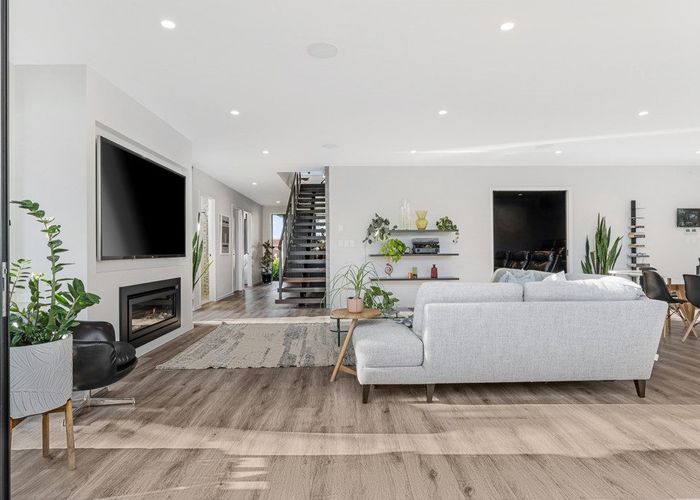  at 5 Parani Court, Te Atatu Peninsula, Auckland