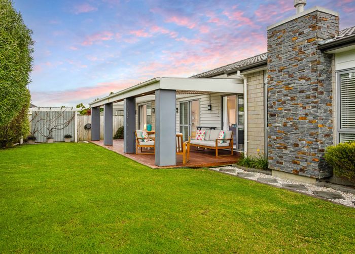  at 6 Kahika Grove, Huapai, Kumeu
