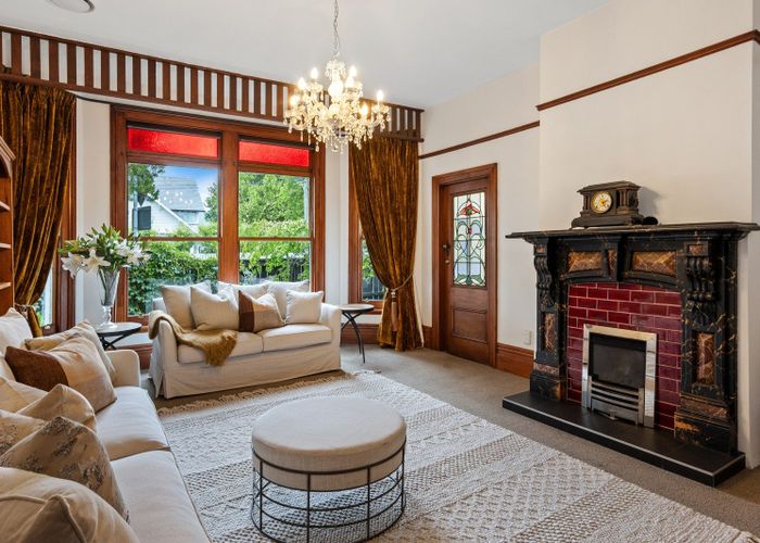  at 42 Hawkesbury Avenue, St. Albans, Christchurch City, Canterbury