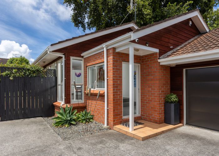  at 2/6 Aliford Ave, One Tree Hill, Auckland City, Auckland