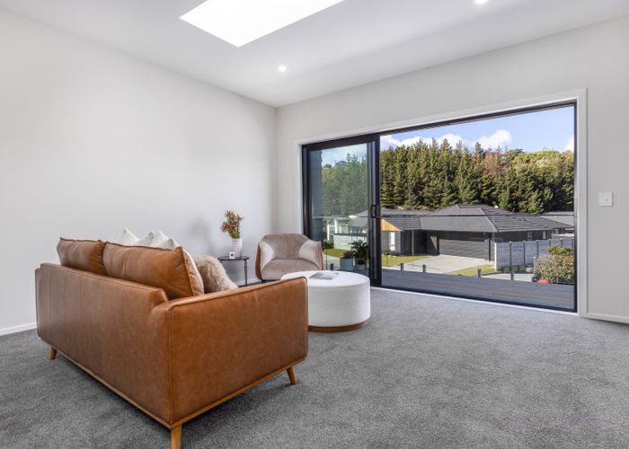  at 8 Tradewinds Drive, Whitby, Porirua, Wellington