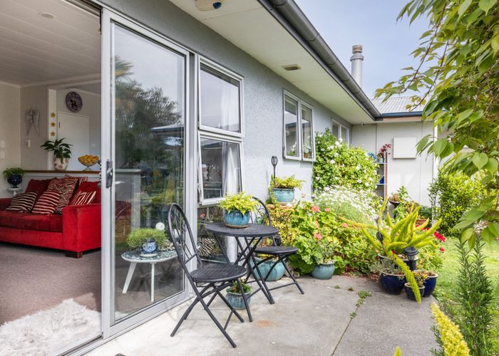 at 2/89 Meeanee Road, Taradale, Napier