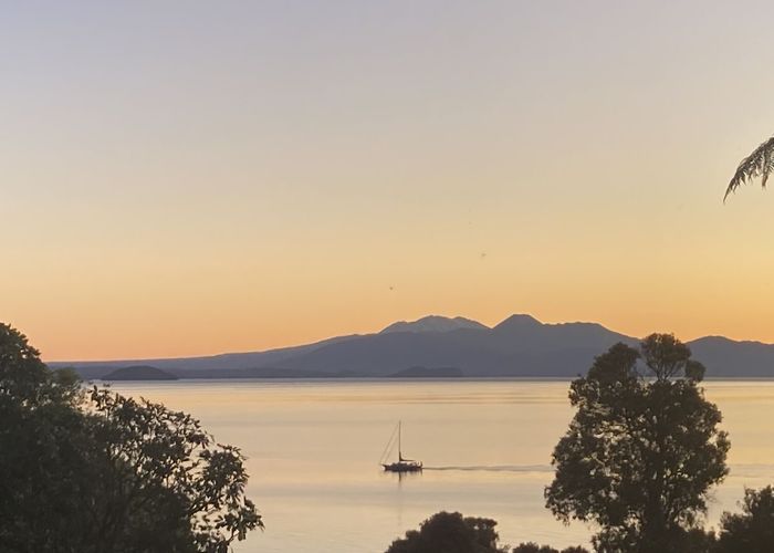  at 2/8 Whakamoenga Point, Taupo, Taupō