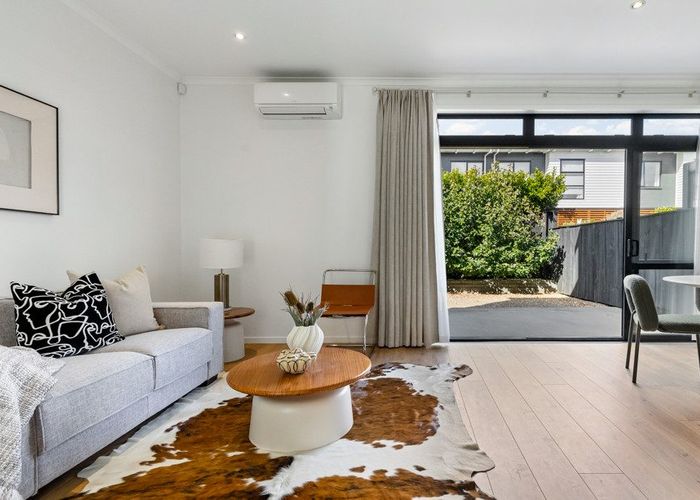  at 33 Wallace Road, Hobsonville, Waitakere City, Auckland