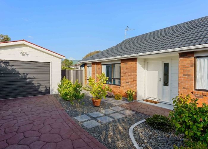  at 23 Reeves Street, Waikanae Beach, Waikanae