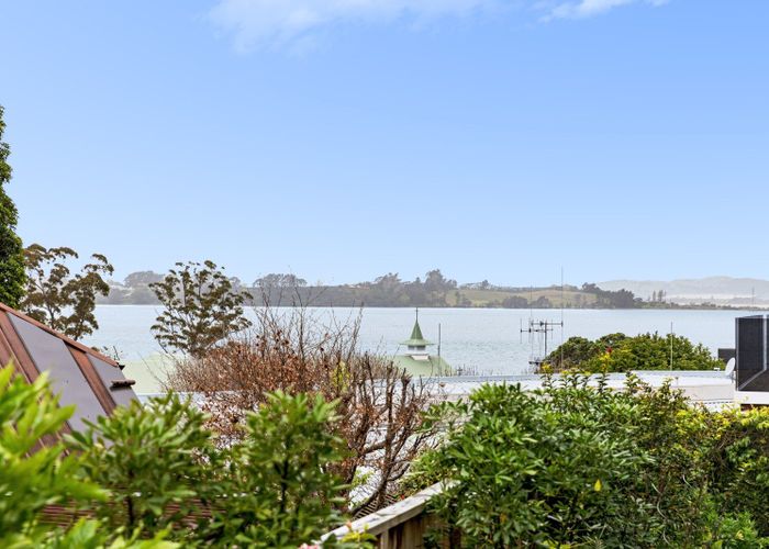  at 62F Grace Road, Avenues, Tauranga, Bay Of Plenty