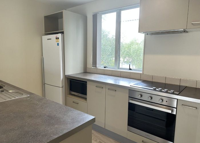  at 40 Albionvale Rd, Glen Eden, Waitakere City, Auckland
