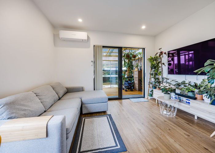  at 56 Picturesque Drive, Flat Bush, Manukau City, Auckland