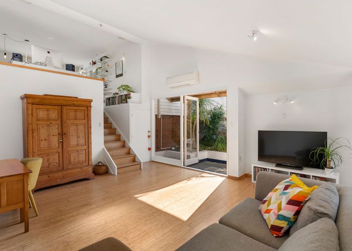  at 22 Park Road, Glenfield, North Shore City, Auckland