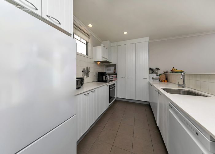  at 6F/8 Farnham Street, Parnell, Auckland