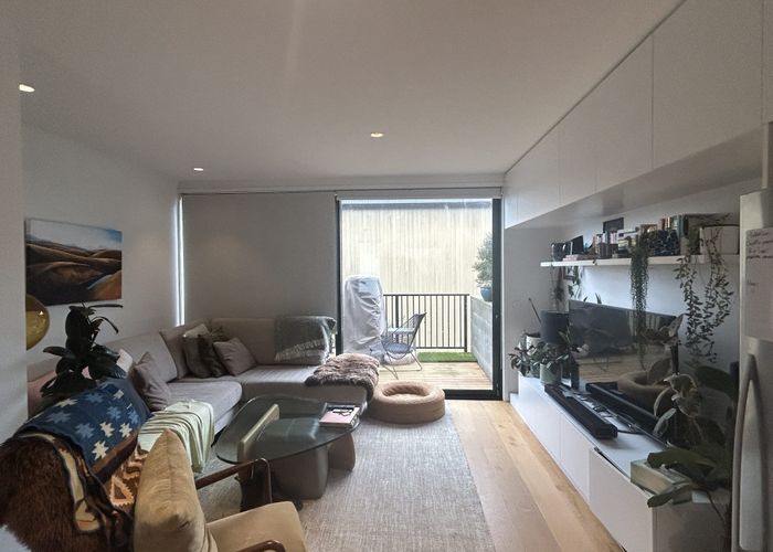  at 6 Jean Caldwell Way, Island Bay, Wellington, Wellington