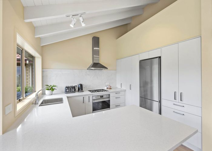  at 18 Pippen Court, Henderson, Waitakere City, Auckland