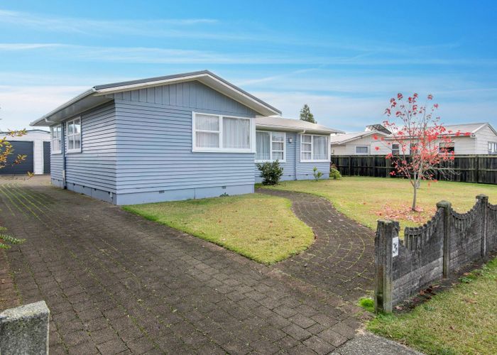  at 3 Jameson Avenue, Fenton Park, Rotorua