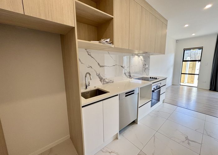  at 4/25 Abbotleigh Ave, Te Atatu Peninsula, Waitakere City, Auckland