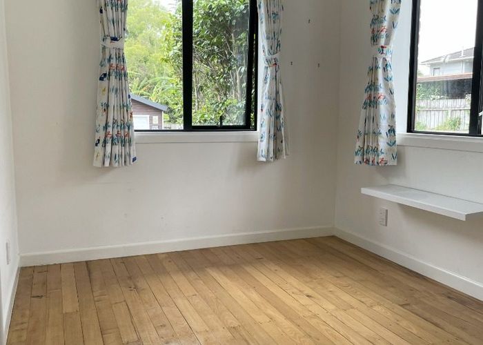  at 33 Northall Road, New Lynn, Waitakere City, Auckland