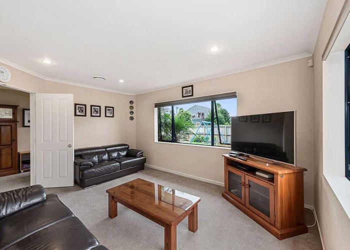  at 72 Nielsen Gardens, Rototuna, Hamilton, Waikato