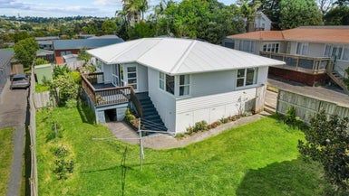  at 19 Fairclough Road, Beach Haven, Auckland