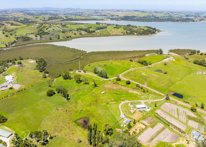  at 35 Minnie Casey Rise, Matakohe