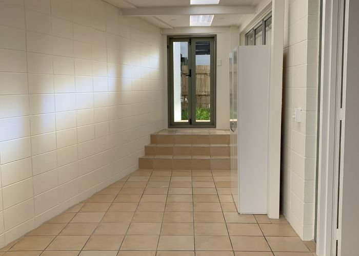  at 3/2 Couldry, Eden Terrace, Auckland City, Auckland
