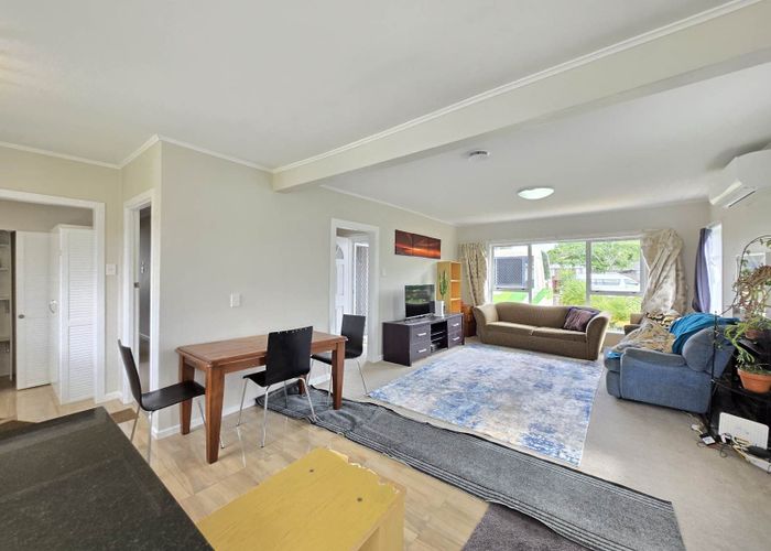  at 1/12 Evelyn Street, Papatoetoe, Manukau City, Auckland