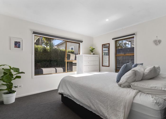  at 2/10 Ewen Alison Avenue, Devonport, North Shore City, Auckland