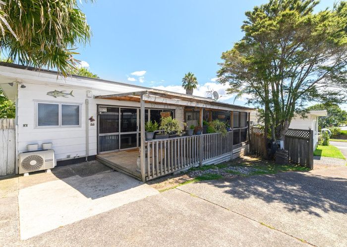  at 2/24 Newington Road, Henderson, Waitakere City, Auckland