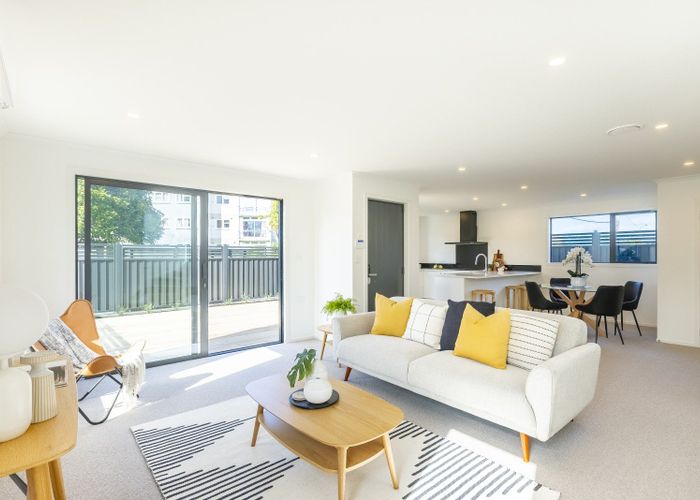  at 11 Waiwhetu Road, Waiwhetu, Lower Hutt