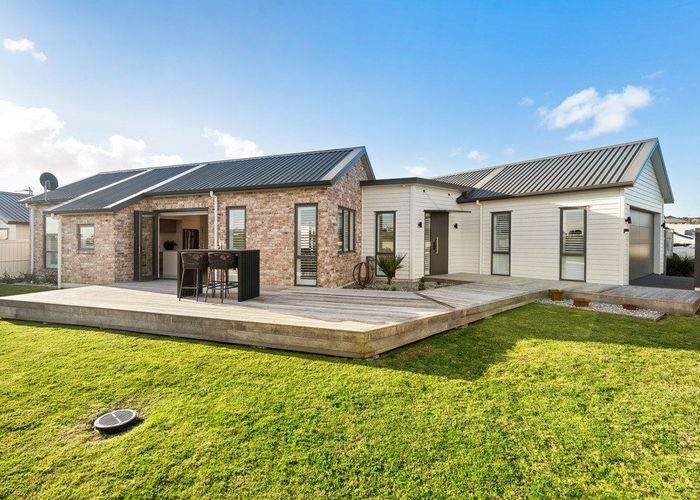  at 47 Angiangi Crescent, Beachlands, Manukau City, Auckland
