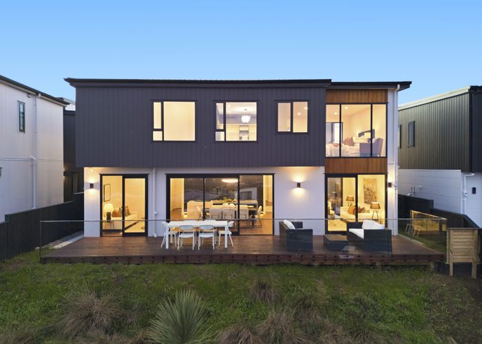  at 220 Vaughans Road, Long Bay, North Shore City, Auckland