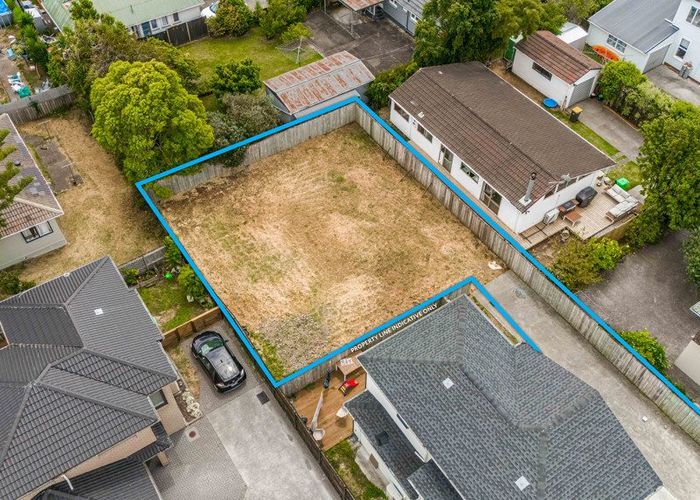  at 742B Te Atatu Road, Te Atatu Peninsula, Waitakere City, Auckland