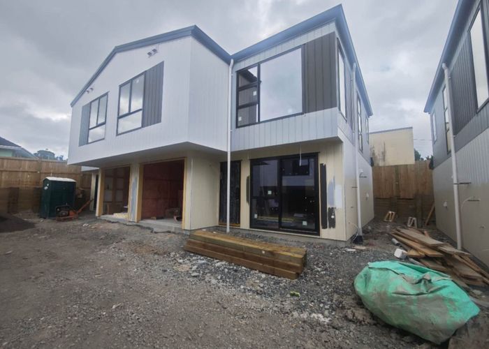  at 1-8/9 Kaikoura Street, Henderson, Waitakere City, Auckland