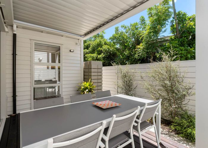  at 52B Boakes Road, Mount Wellington, Auckland