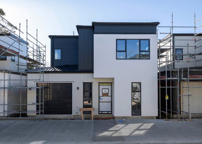  at 994-996 Taita Drive, Avalon, Lower Hutt, Wellington