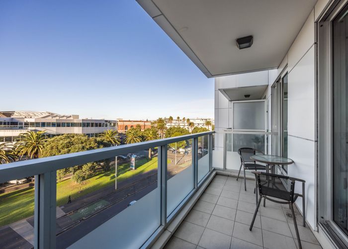  at 404/85 Beach Road, Auckland Central, Auckland