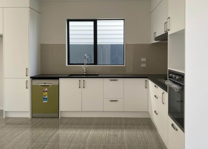  at 10C Pax Avenue, Forrest Hill, North Shore City, Auckland
