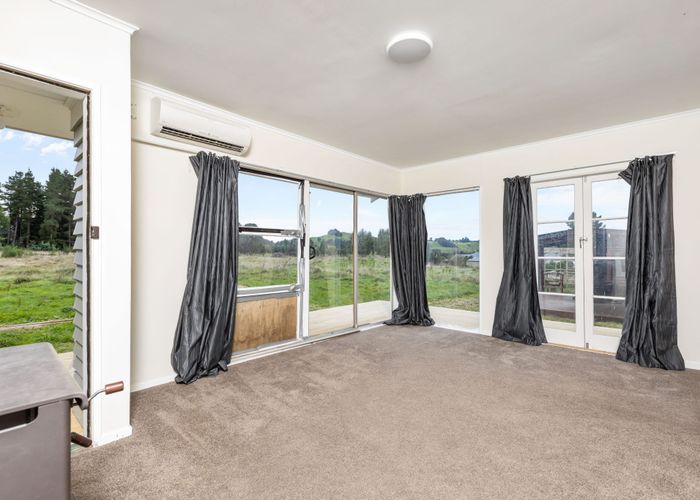  at 950 Norfolk Road, Carterton