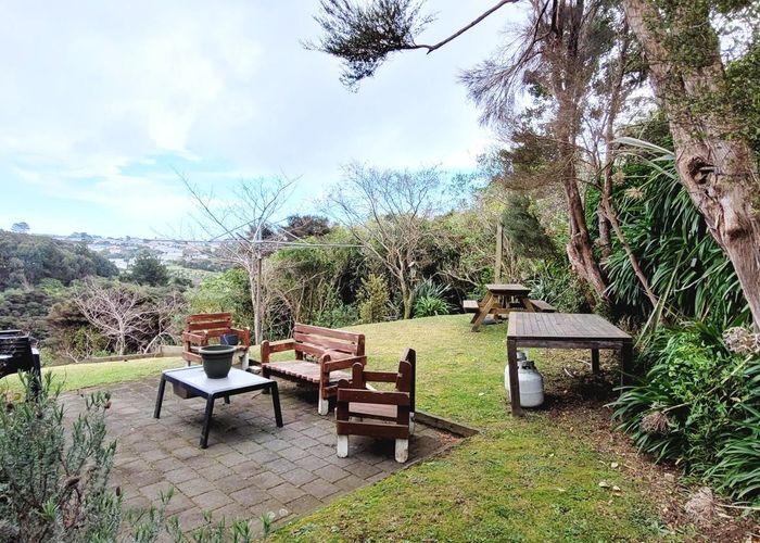  at 8 Gaff Place, Whitby, Porirua, Wellington