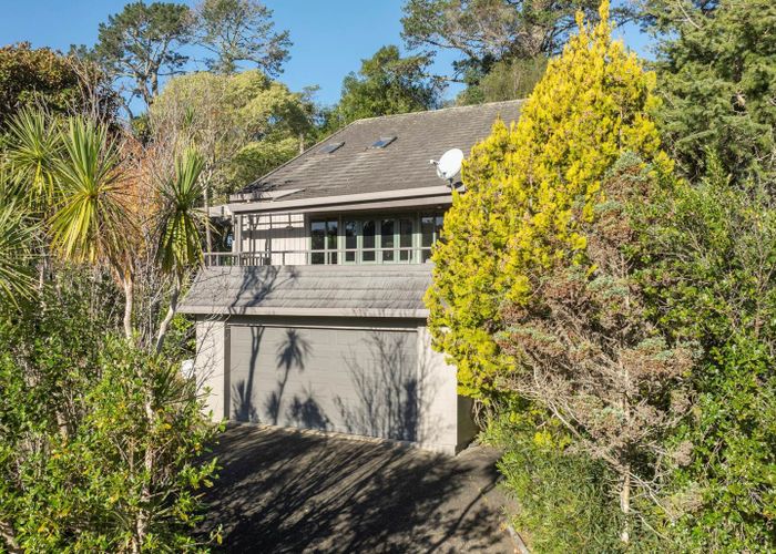  at 6 Tree Fern Trail, Campbells Bay, Auckland