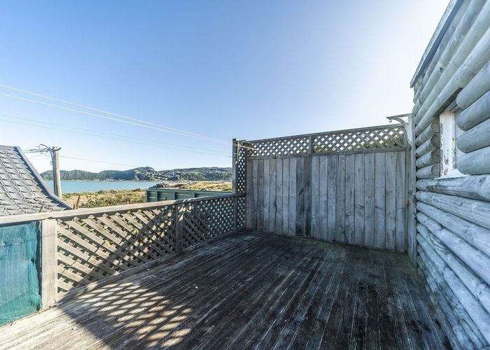  at 33 Moa Point Road, Moa Point, Wellington