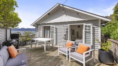  at 150 Barnard Street, Wadestown, Wellington