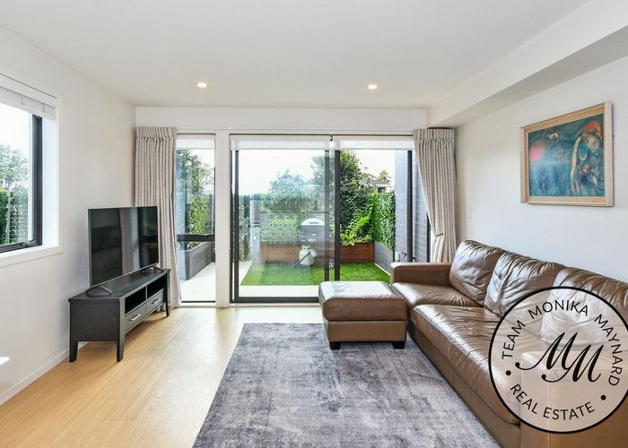  at 644B Massey Road, Mangere, Auckland