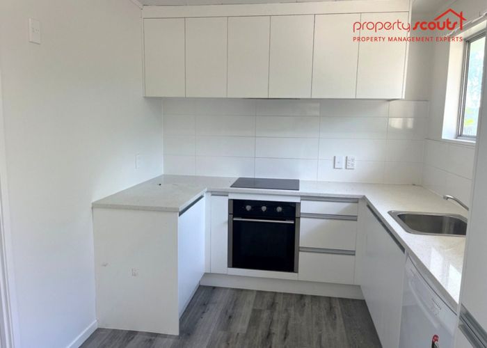  at 4 Garton Drive, Massey, Waitakere City, Auckland