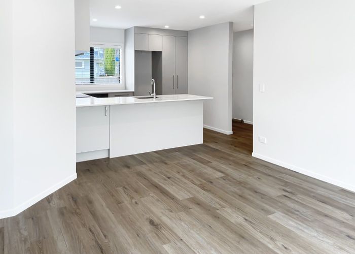  at 2/9 Main Road, Wainuiomata, Lower Hutt, Wellington