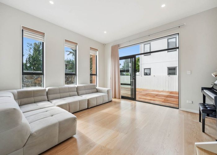  at 1D  Kawau Road, Greenlane, Auckland City, Auckland