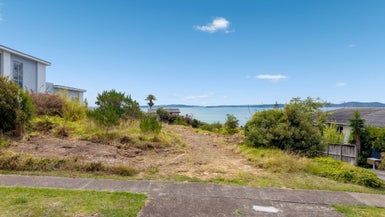  at 44 Craig Road, Maraetai, Auckland