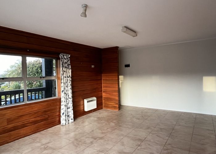  at 8 Ponui Place, Mairangi Bay, North Shore City, Auckland