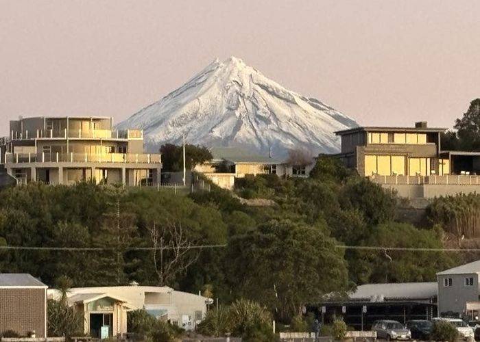  at 18 Roy Terrace, Moturoa, New Plymouth, Taranaki